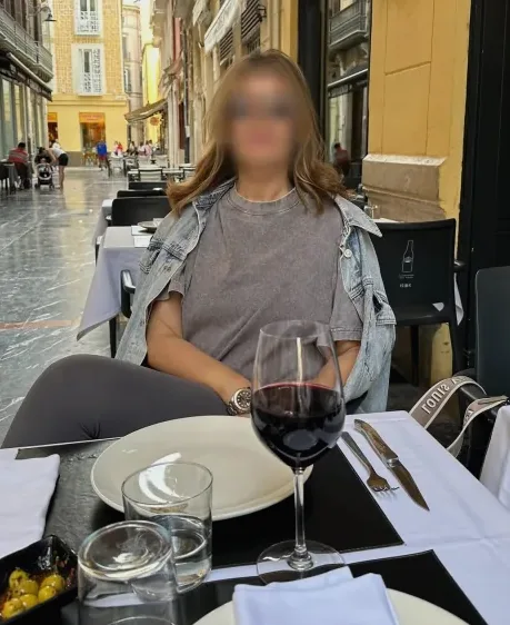 Barbara, 35