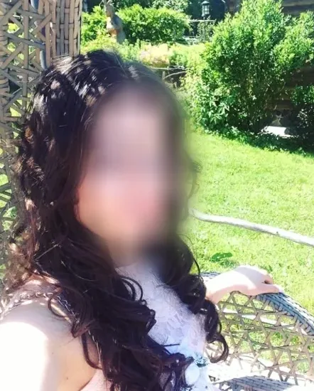 Daniela, 36