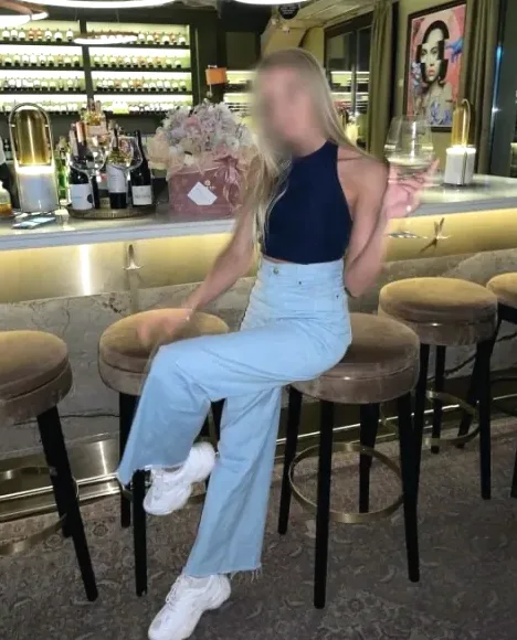 Elif, 34