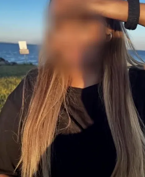 Hannah, 20