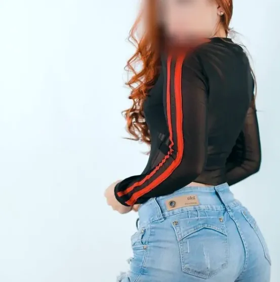 Helena, 24