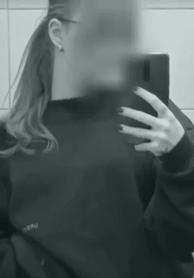 Jelena, 19