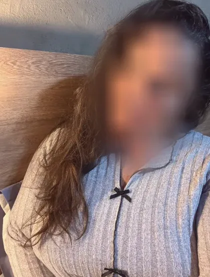 Marlene, 33